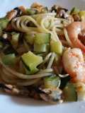 Spaghetti zucchine, mazzancolle e cozze