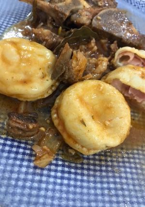 Una foto de Sorrentinos jamón y queso con molde