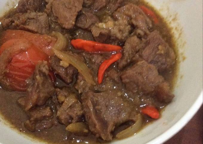 Semur daging