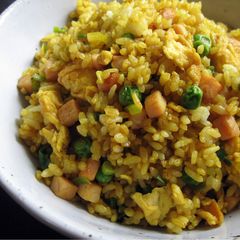 A picture of Curry Fried Rice.