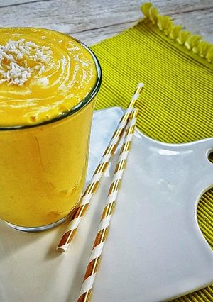 Kedvenc mangó turmixom recept fotója