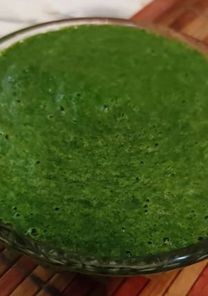 ग्रीन चटनी (Green chutney recipe in Hindi) रेसिपी मुख्य फोटो