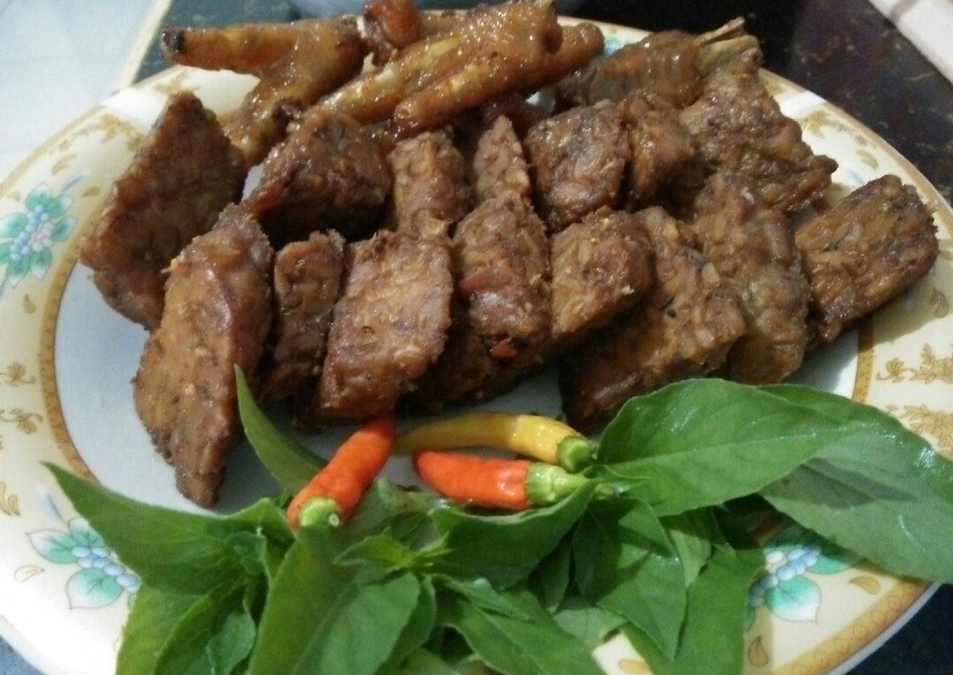Tempe dan ceker bacem