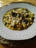 Alubias blancas con setas y algas