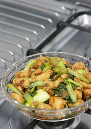 Foto resep Tumis Ayam Pokcoy mudah