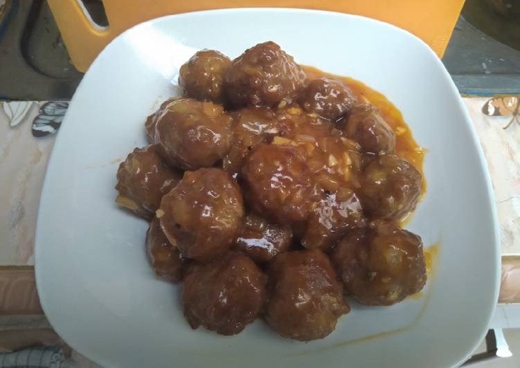 Bola daging saus asam manis lada hitam