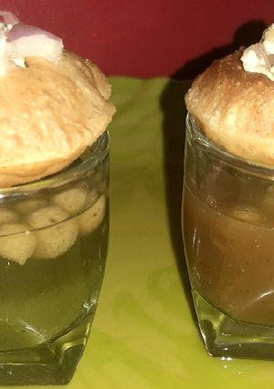 A picture of Panipuri shots.