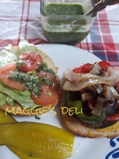 Una foto de Hamburguesa de porbello con pesto
