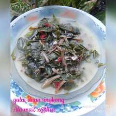 รูปของ Gulai daun singkong