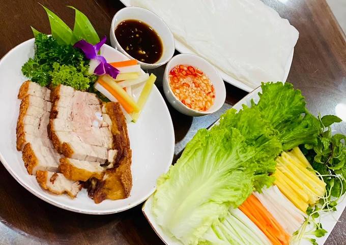 Phở Cuốn Thịt Heo Quay - Món Ngon Độc Đáo