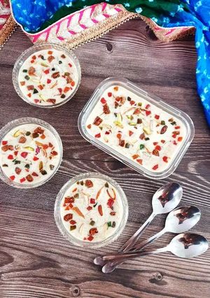 A picture of Vermicelli Dryfruit Custard.
