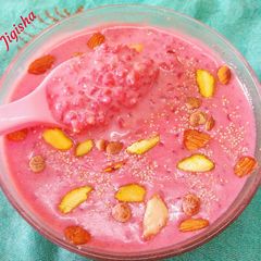 Daliya kheer with dry fruit and juice beetroot A picture of Daliya kheer with dry fruit and juice beetroot.