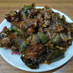 A picture of Dry chilli chicken.