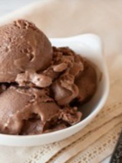 صورة لوصفة آيس كريم شوكولاته سهل