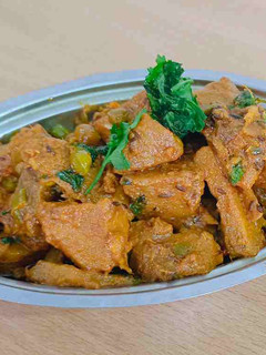 સૂરણ વટાણા નું શાક (Suran Vatana Shak Recipe In Gujarati) રેસીપી મુખ્ય ફોટો