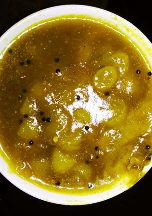কাঁচা আম আঙ্গুরের টক মিস্টি(kacha aam angurer tok misti recipe in Bengali) রেসিপির প্রধান ছবি