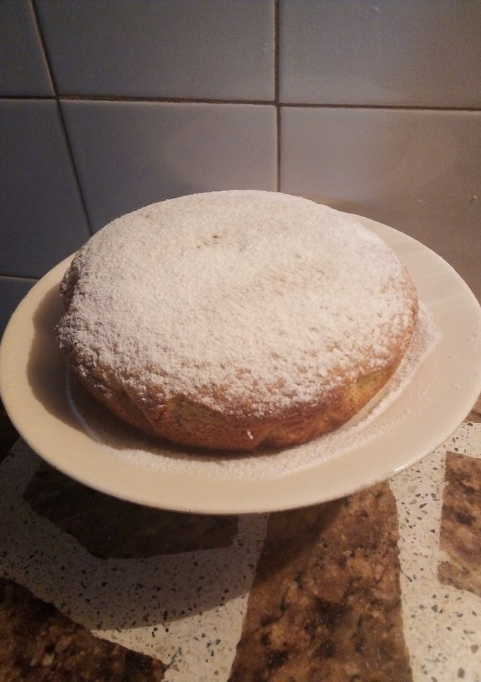 Una foto de Torta con harina de avena y pasas de uva