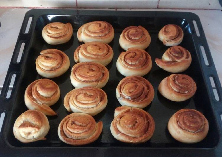 Recipe of Any-night-of-the-week Cinnamon honey rolls