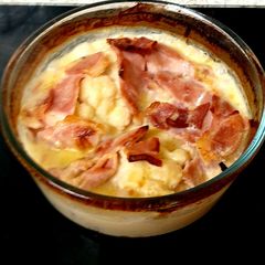 A picture of My Cauliflour Cheese +Onion with Bacon.