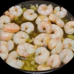 Una foto de Gambas al ajillo