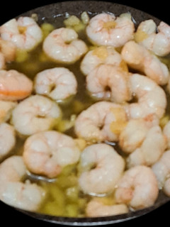 Una foto de Gambas al ajillo