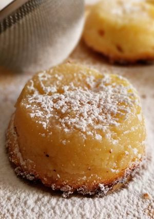 Una foto de "Casi Tatin" individual con base de masa de coco (sin gluten)