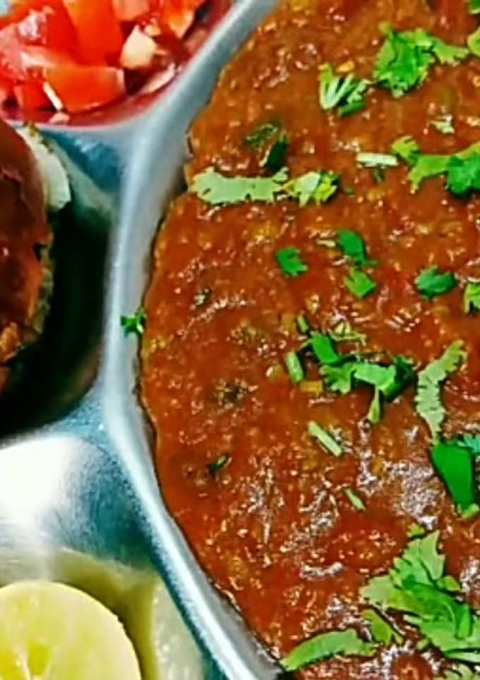 પાવ ભાજી રેસીપી મુખ્ય ફોટો
