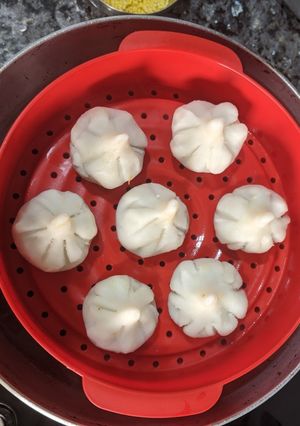 A picture of Ukadiche Modak.