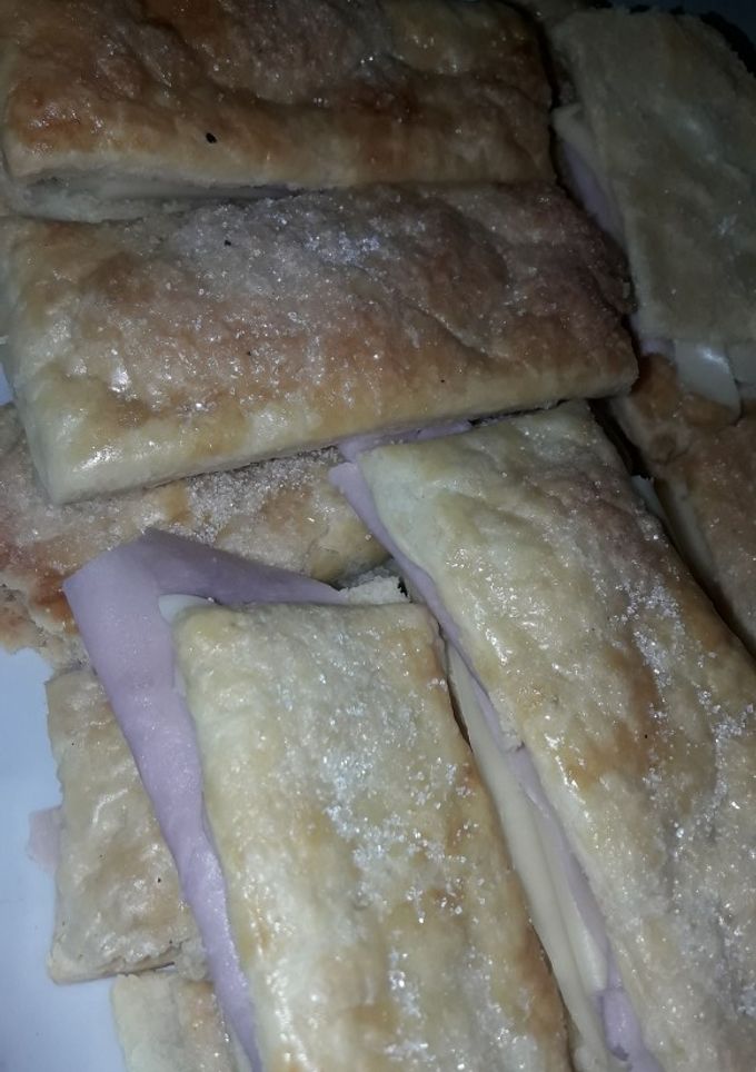 Una foto de Fosforitos con masa de hojaldre exprés🌯