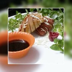 A picture of Baked Beetroot samosa.