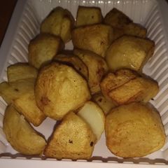 A picture of Deep fried potatoes.