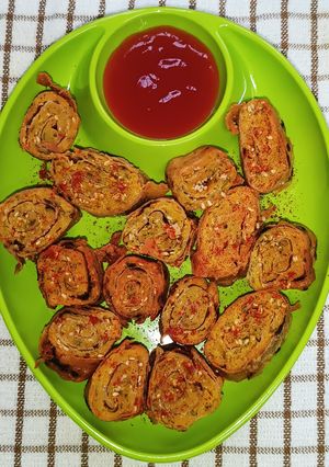A picture of Chatpata Roti Rolls.