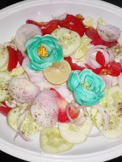 वेजिटेबल सलाद (vegetable salad recipe in Hindi) रेसिपी मुख्य फोटो