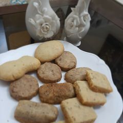 A picture of Biscuit.
