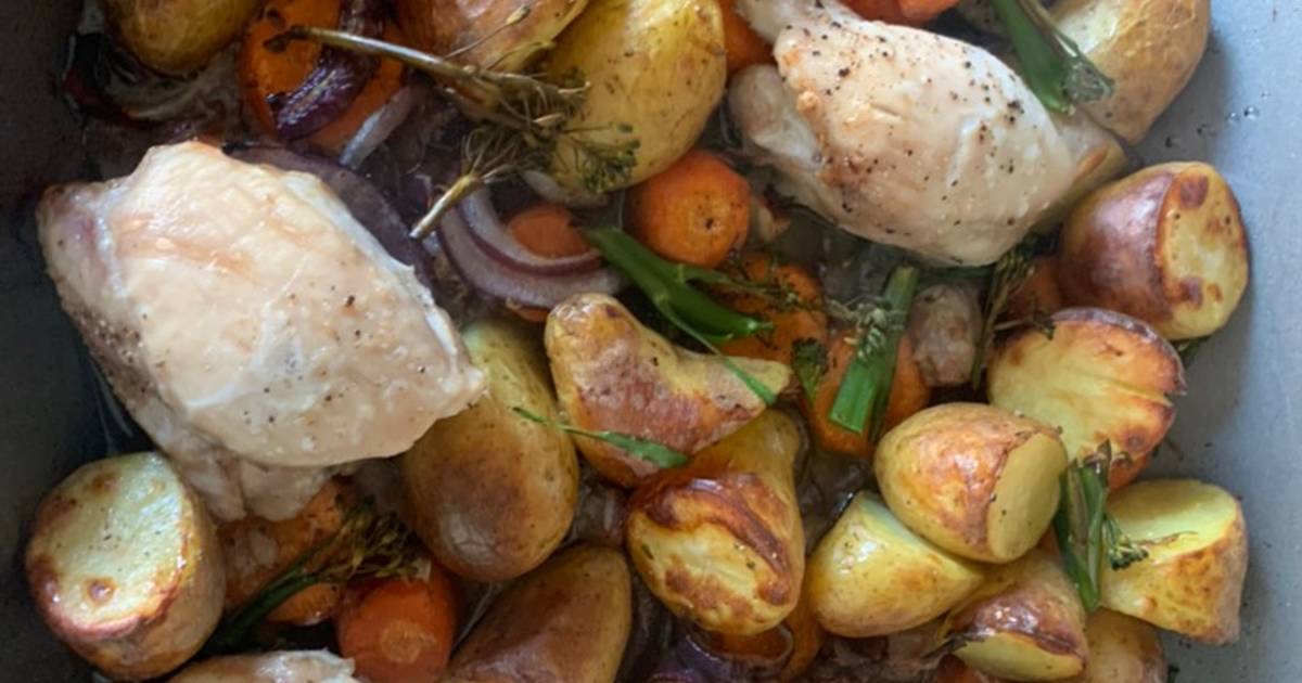 Chicken Thigh Tray Bake Recipe by sarahhicks Cookpad