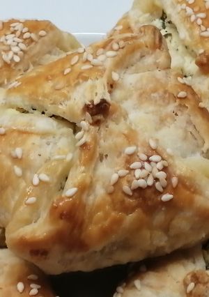 Túrós - medvehagymás batyu recept fotója