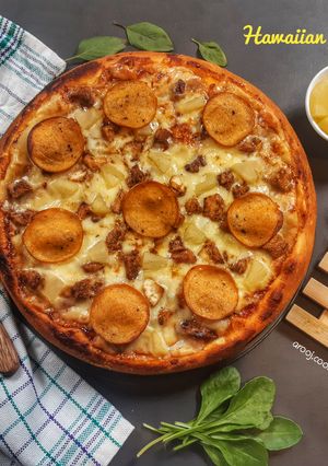 A picture of Hawaiian Pizza.