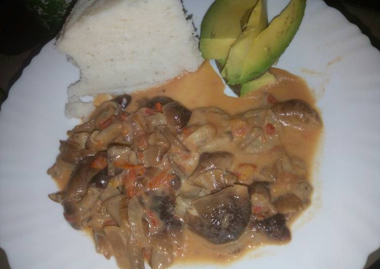 Recipe of Super Quick Homemade Mushroom stew #4weekschallenge #authormarathon