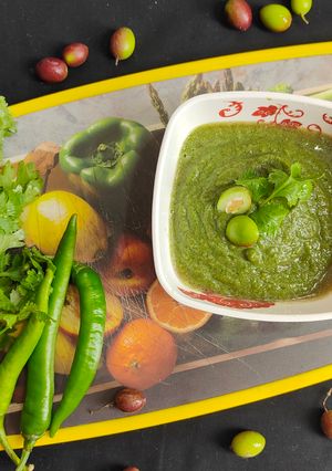 करौंदे हरे धनिए की चटनी रेसिपी मुख्य फोटो