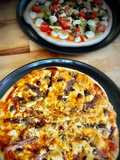 Pizzas caseras especial Cantábrica y especial Mediterránea