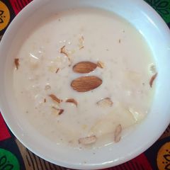 A picture of Rice kheer.