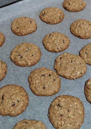 Foto resep Cinnamon & Chocolate Oatmeal Cookies
