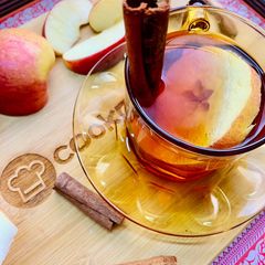 A picture of Apple Cinnamon Tea.