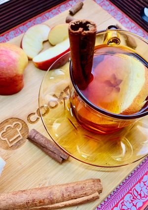 A picture of Apple Cinnamon Tea.