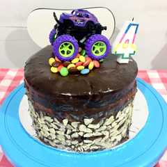 A picture of Salted caramel chocolate mud cake (part 1 cake).