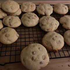 A picture of Butterscotch chip cookies.