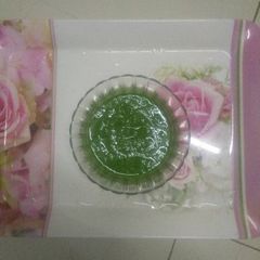 A picture of Dhaniya sev ki chutney.