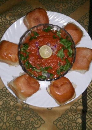 A picture of Pav bhaji.