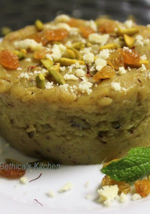 A picture of Mutton Halwa / Pudding.