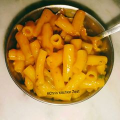 A picture of Macaroni masala.